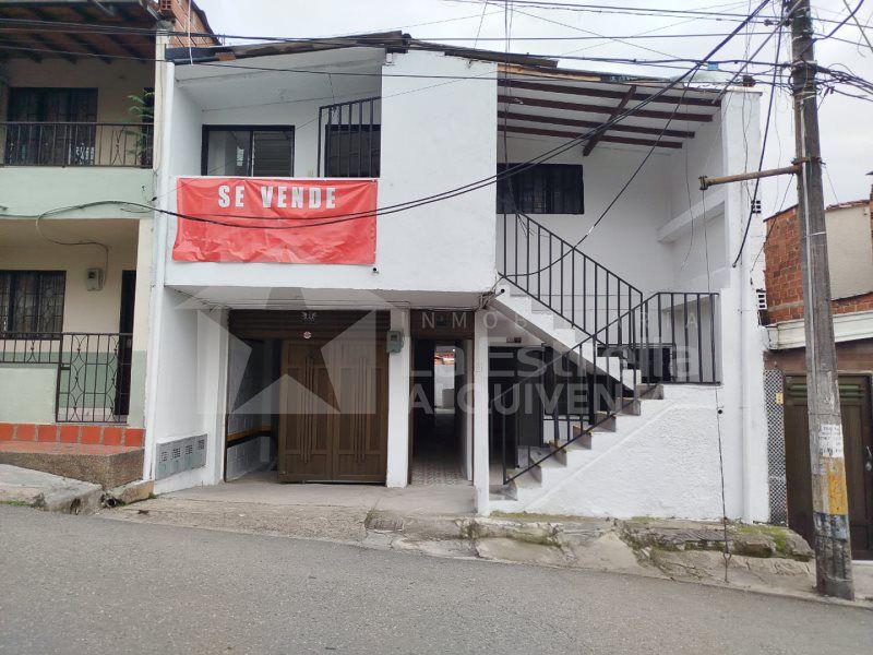 Apartamento en venta Antioquia La Estrella Caquetá 455 m2 Habitaciones 11 Baños 7 Garajes 2 Precio $900000000