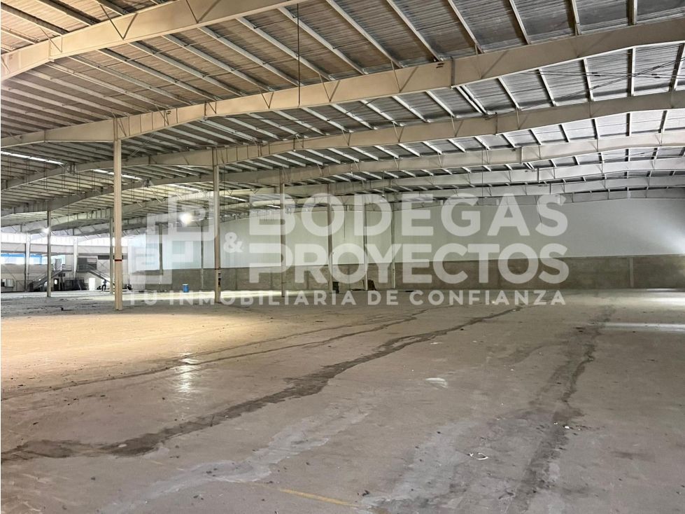 Bodega en arriendo Antioquia La Estrella San Agustin Suramerica 6360 m2 Habitaciones 0 Baños 10 Garajes 10 Precio $189780000