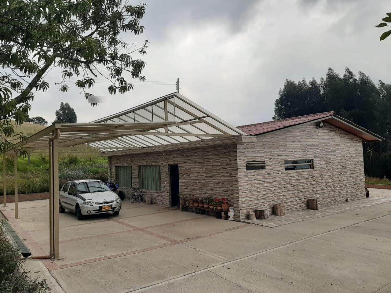 Casa Campestre en venta Cundinamarca Cogua Cogua 28800 m2 Habitaciones 4 Baños 2 Garajes 4 Precio $1200000000