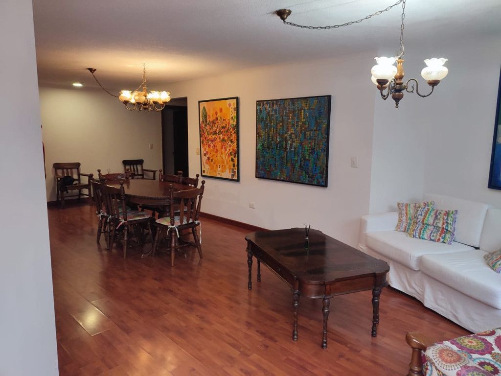 Apartamento en venta Valle Del Cauca Cali Centenario 143 m2 Habitaciones 3 Baños 2 Garajes 2 Precio $660000000
