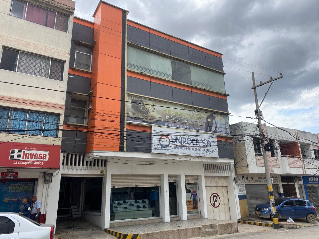 Edificio en venta Atlántico Barranquilla Abajo 670 m2 Habitaciones 0 Baños 2 Garajes 6 Precio $1800000000