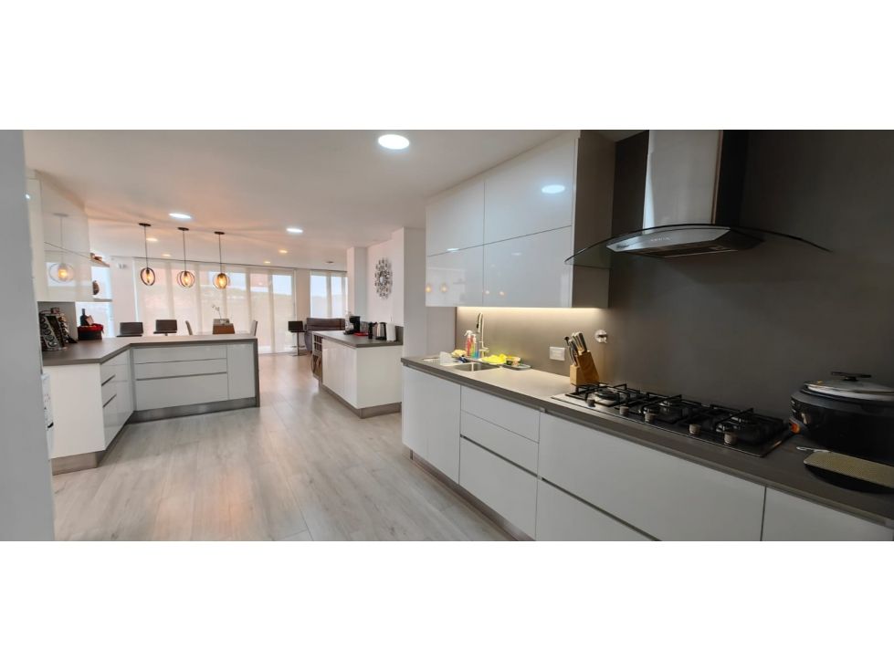 Casa Campestre en venta Antioquia Sabaneta Tres Esquinas 696 m2 Habitaciones 5 Baños 6 Garajes 4 Precio $2850000000