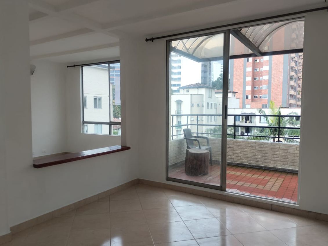 Apartamento en arriendo o venta Antioquia Medellín Patio Bonito 125 m2 Habitaciones 3 Baños 3 Garajes 1 Precio venta $570000000 Precio arriendo $3350000
