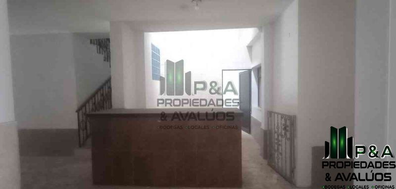 Casa en arriendo Antioquia Medellín San Benito 327 m2 Habitaciones 19 Baños 19 Garajes 0 Precio $18000000