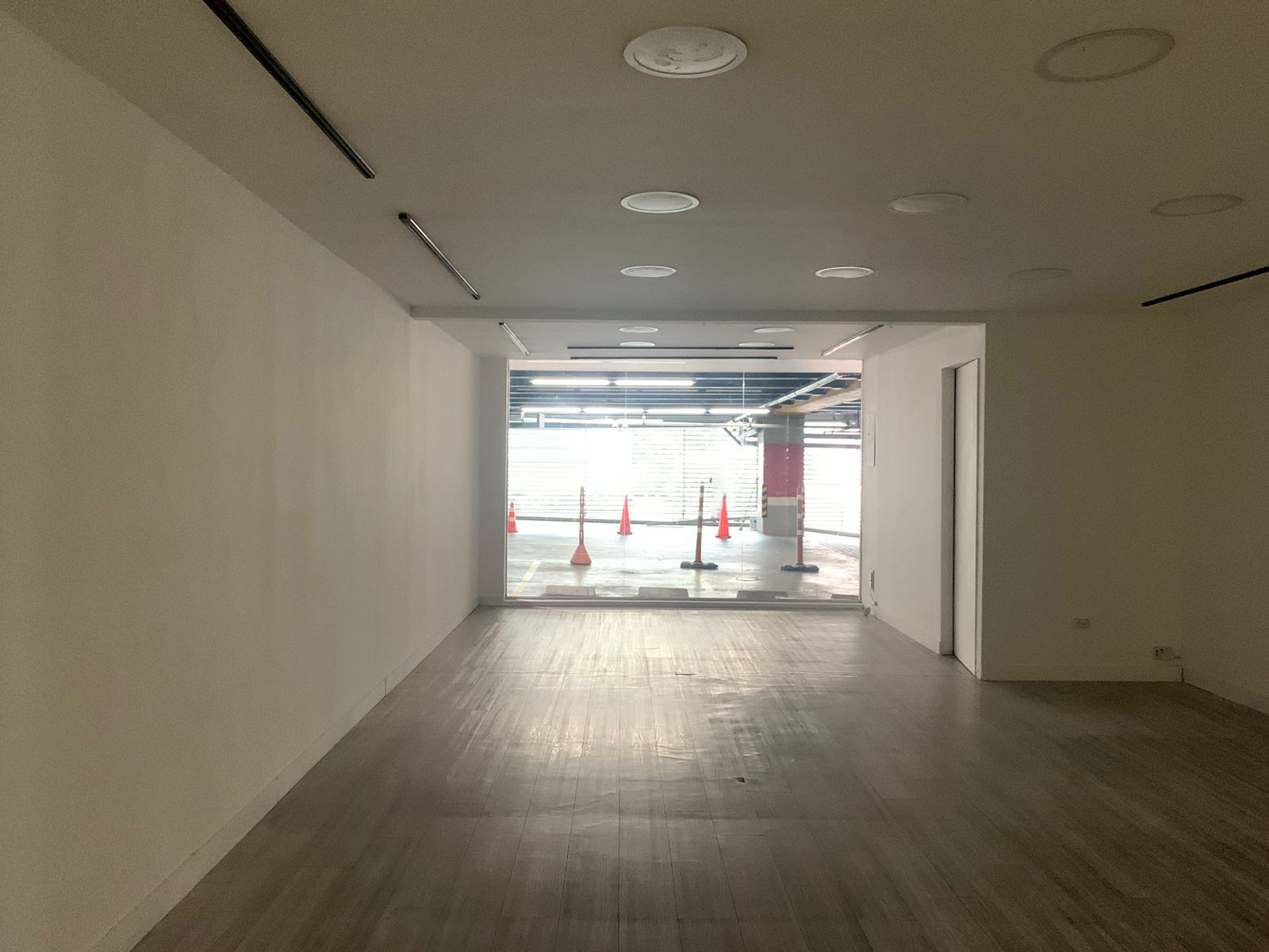 Local en arriendo Antioquia Medellín Alejandria 45 m2 Habitaciones 0 Baños 0 Garajes 0 Precio $9700000