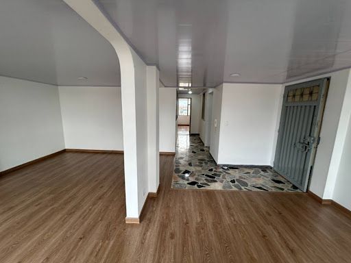 Apartamento en venta Cundinamarca Bogotá Santa Isabel Sur 90 m2 Habitaciones 3 Baños 2 Garajes 1 Precio $450000000