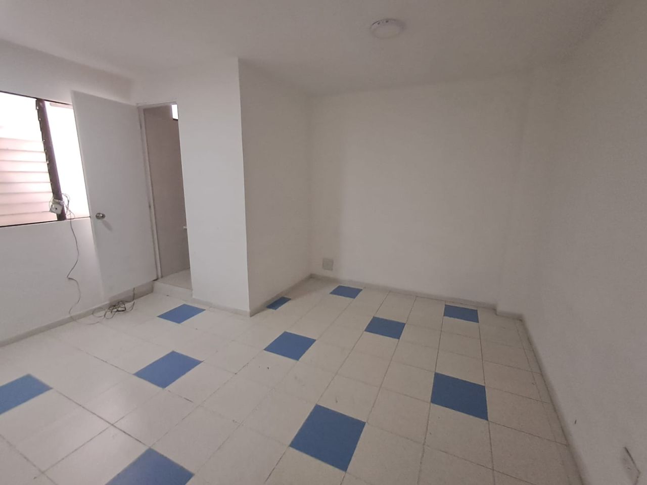 Oficina en arriendo Antioquia Itagüí Centro 170 m2 Habitaciones 0 Baños 6 Garajes 0 Precio $8000000