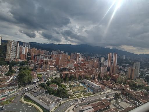 Apartamento en arriendo Antioquia Sabaneta Aves María 75 m2 Habitaciones 3 Baños 2 Garajes 1 Precio $3500000