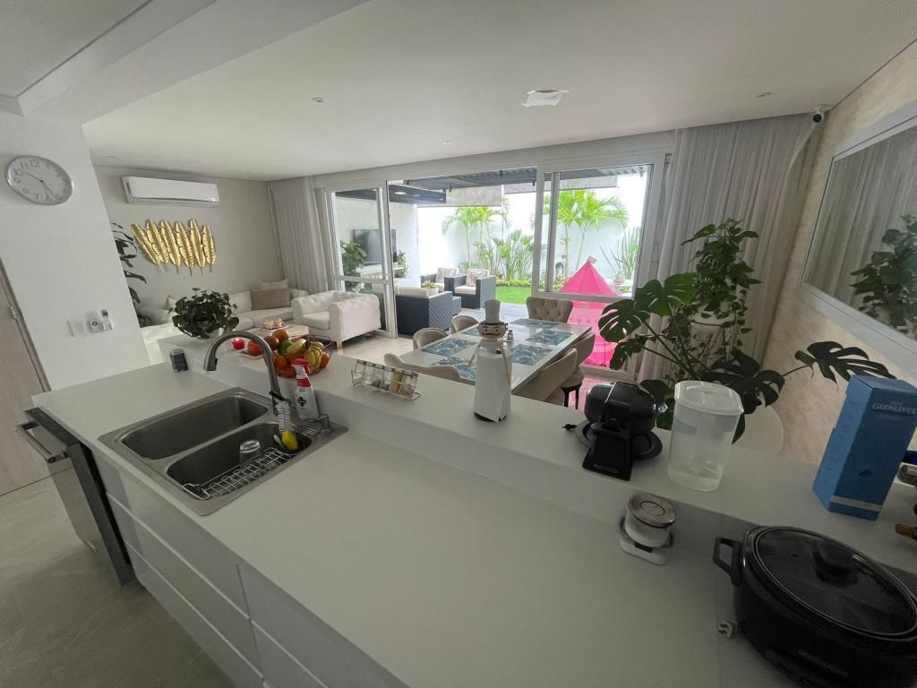 Casa en venta Valle Del Cauca Cali Sector Patio Bonito 200 m2 Habitaciones 3 Baños 4 Garajes 3 Precio $990000000