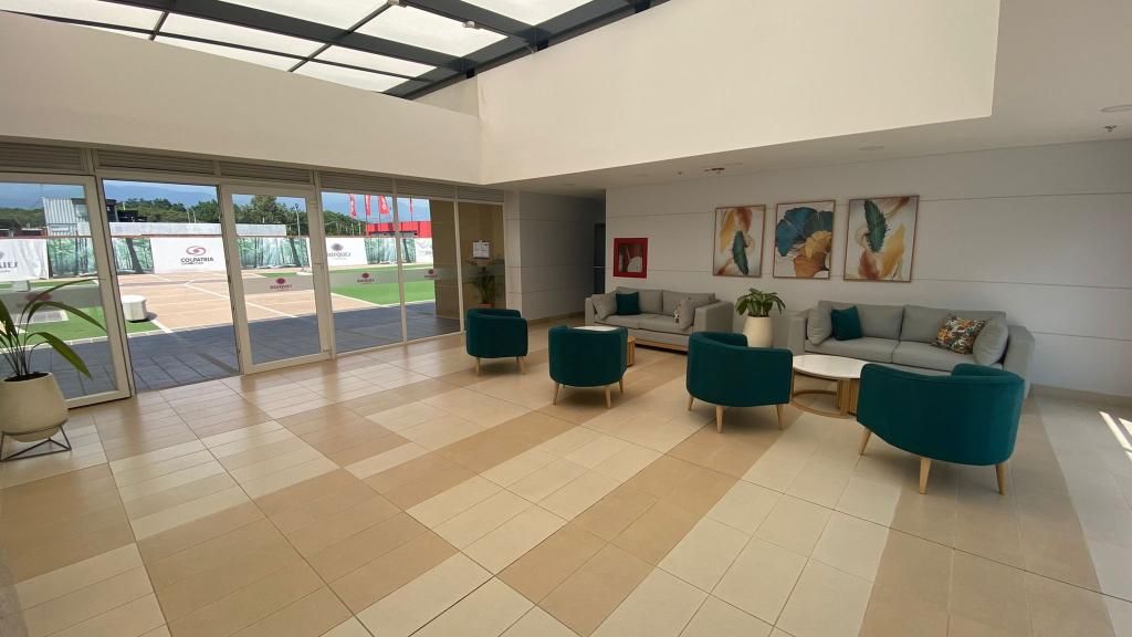 Apartamento en venta Valle Del Cauca Cali Las Orquídeas 94 m2 Habitaciones 3 Baños 3 Garajes 2 Precio $460000000