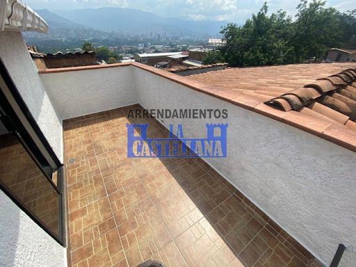 Casa en arriendo o venta Antioquia Medellín Cordoba 110 m2 Habitaciones 4 Baños 3 Garajes 0 Precio venta $360000000 Precio arriendo $1990000