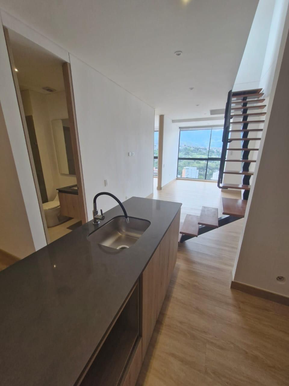 Apartamento en arriendo Valle Del Cauca Cali Santa Teresita 120 m2 Habitaciones 2 Baños 2 Garajes 1 Precio $4500000