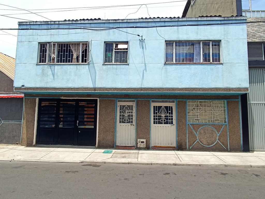 Lote en venta Cundinamarca Bogotá La Soledad Norte 100 m2 Habitaciones 0 Baños 4 Garajes 1 Precio $740000000