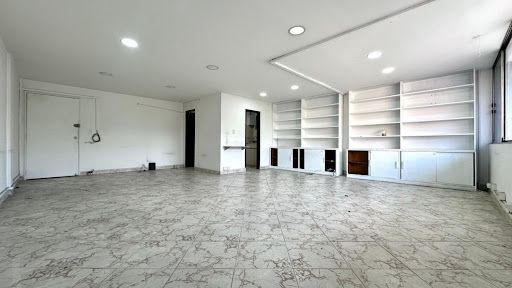 Oficina en venta Antioquia Medellín Suramericana 55 m2 Habitaciones 0 Baños 1 Garajes 1 Precio $450000000