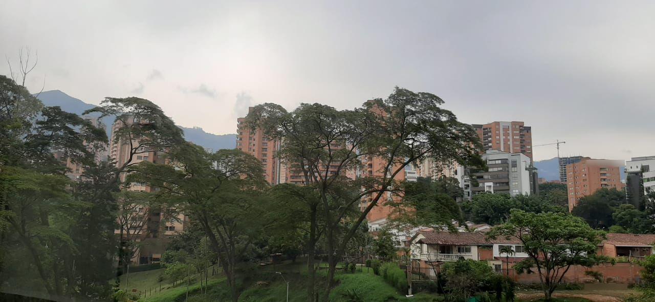 Apartamento en arriendo Antioquia Medellín La Aguacatala 85 m2 Habitaciones 2 Baños 2 Garajes 1 Precio $4000000