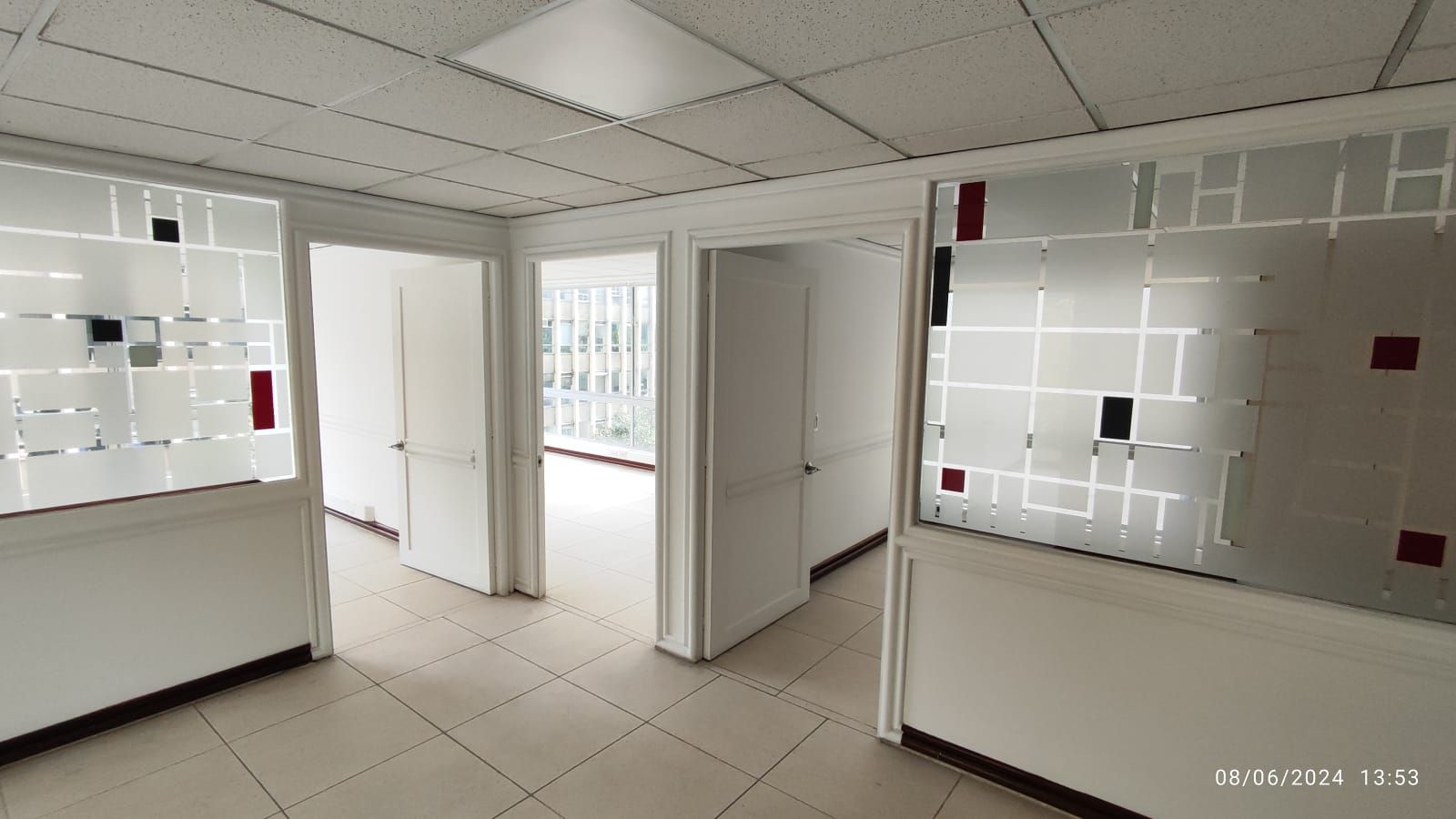 Oficina en arriendo o venta Cundinamarca Bogotá Sagrado Corazon - Edif Lutaima 125 m2 Habitaciones 0 Baños 1 Garajes 2 Precio venta $720000000 Precio arriendo $5800000
