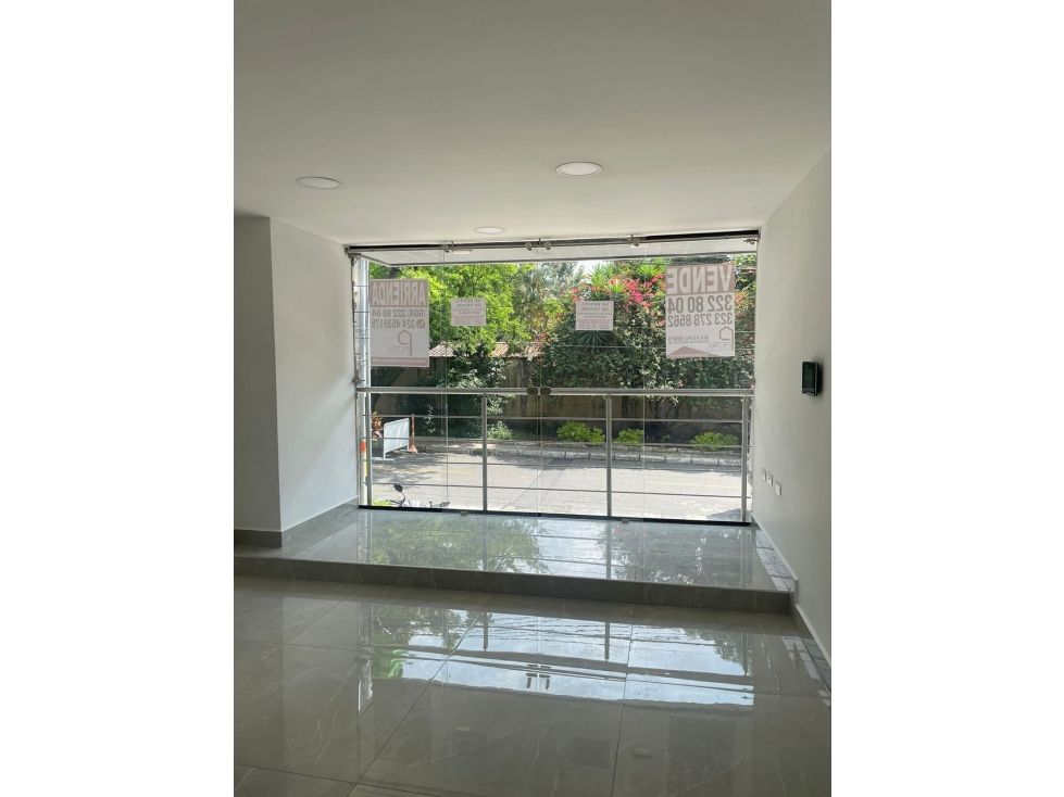 Local en venta Antioquia Medellín Los Colores 12 m2 Habitaciones 0 Baños 1 Garajes 0 Precio $230000000