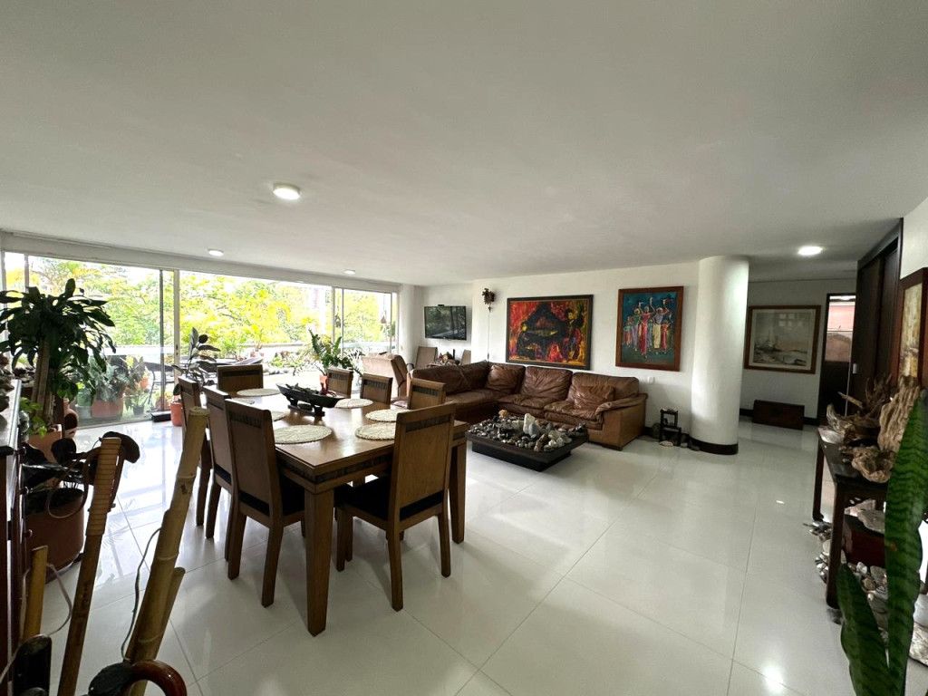 Apartamento en venta Antioquia Medellín San Lucas 145 m2 Habitaciones 4 Baños 3 Garajes 1 Precio $1500000000