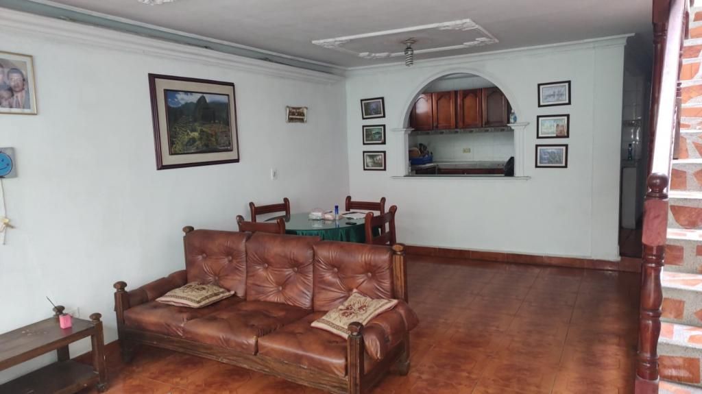 Casa en venta Antioquia Guarne Alcores 215 m2 Habitaciones 5 Baños 2 Garajes 2 Precio $448000000