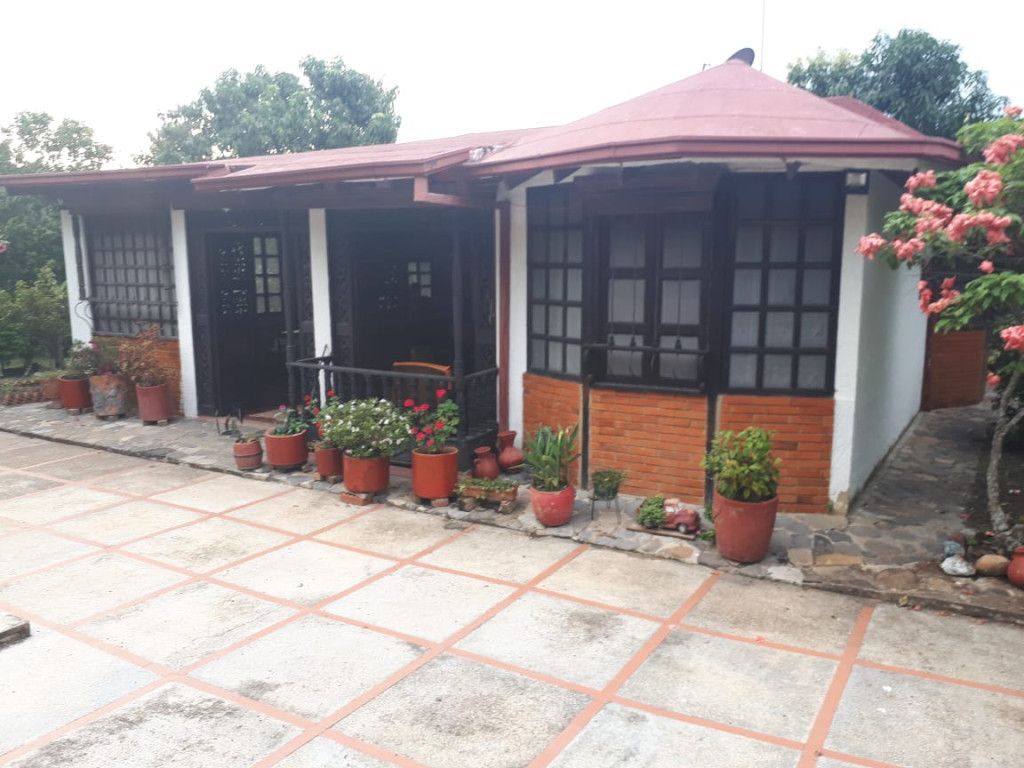 Finca en venta Cundinamarca Anapoima Anapoima 190 m2 Habitaciones 4 Baños 2 Garajes 4 Precio $1000000000