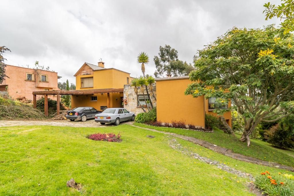Casa Campestre en venta Cundinamarca La Calera La Calera 380 m2 Habitaciones 3 Baños 4 Garajes 4 Precio $1700000000