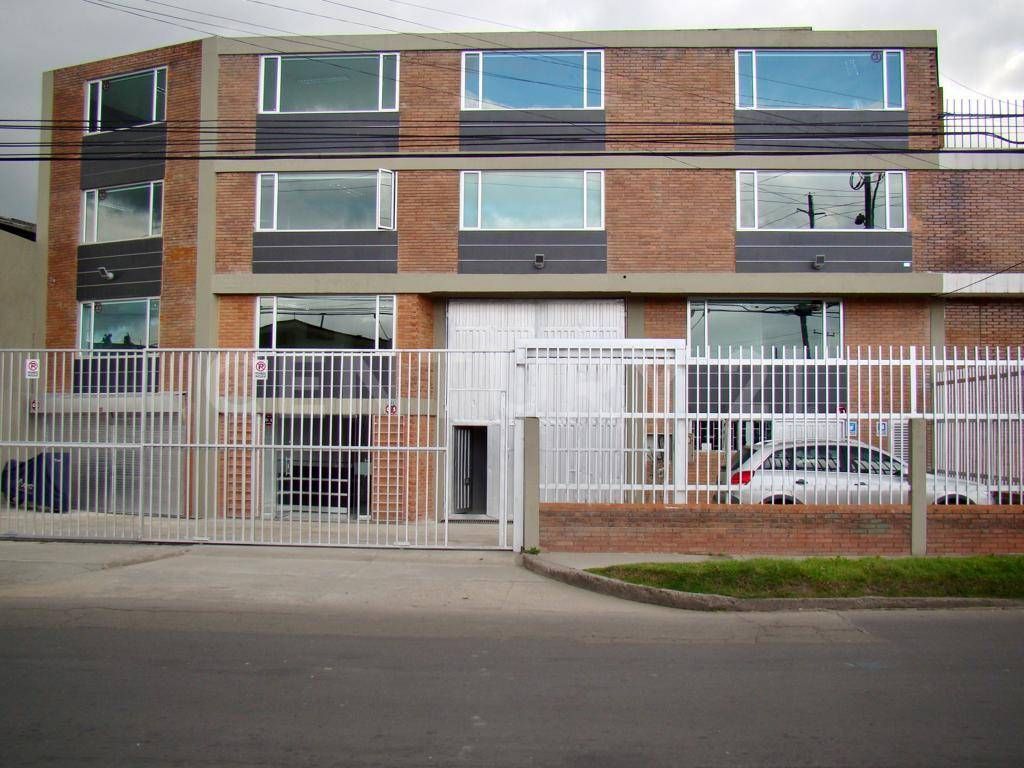 Bodega en arriendo Cundinamarca Bogotá La Isabela 4145 m2 Habitaciones 0 Baños 7 Garajes 0 Precio $104737500