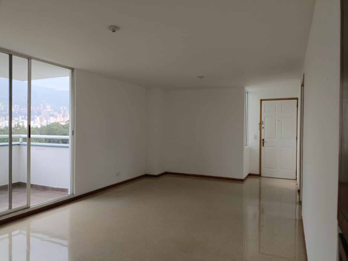 Apartamento en arriendo Antioquia Medellín La Mota 110 m2 Habitaciones 3 Baños 2 Garajes 2 Precio $3400000