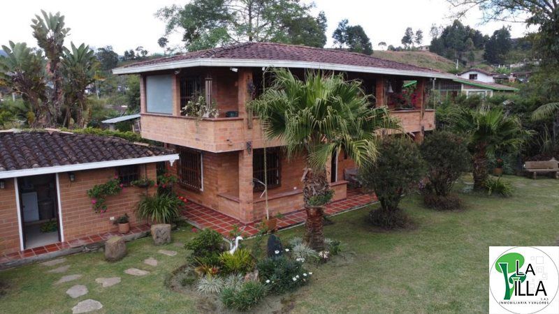 Casa en venta Antioquia Guarne Vereda Romeral 2300 m2 Habitaciones 5 Baños 4 Garajes 0 Precio $1200000000