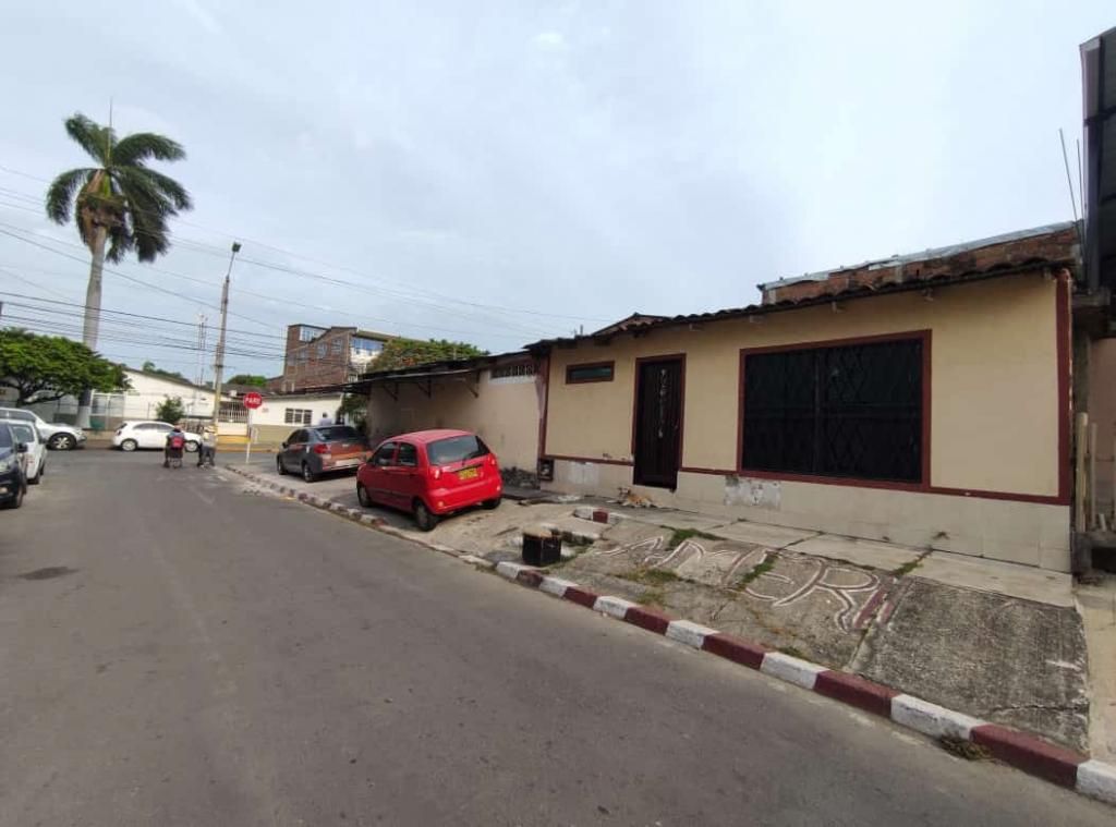 Casa en venta Valle Del Cauca Cali San Judas Tadeo Ii 210 m2 Habitaciones 3 Baños 3 Garajes 0 Precio $370000000