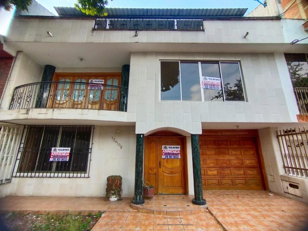 Casa en venta Valle Del Cauca Cali El Gran Limonar - Cataya 450 m2 Habitaciones 5 Baños 6 Garajes 3 Precio $900000000