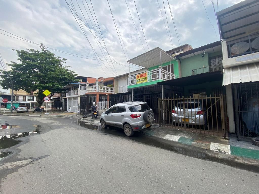 Casa en venta Valle Del Cauca Cali Brisas De Los Álamos 135 m2 Habitaciones 4 Baños 2 Garajes 1 Precio $320000000