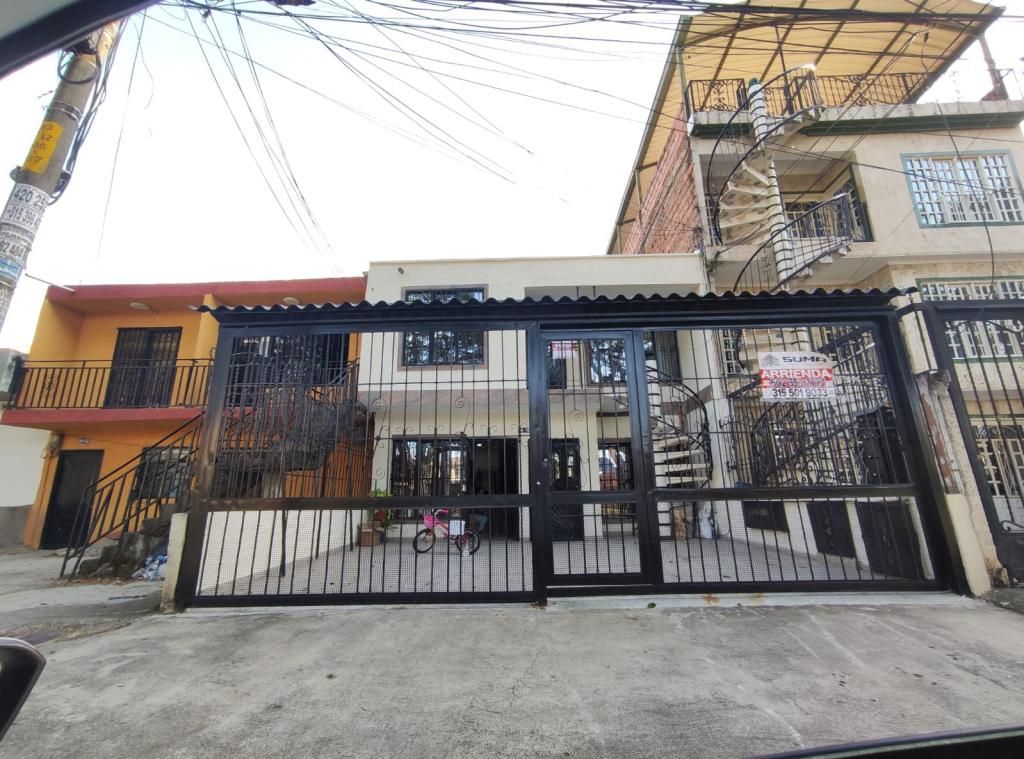 Casa en venta Valle Del Cauca Cali Unión De Vivienda Popular 252 m2 Habitaciones 12 Baños 4 Garajes 2 Precio $520000000