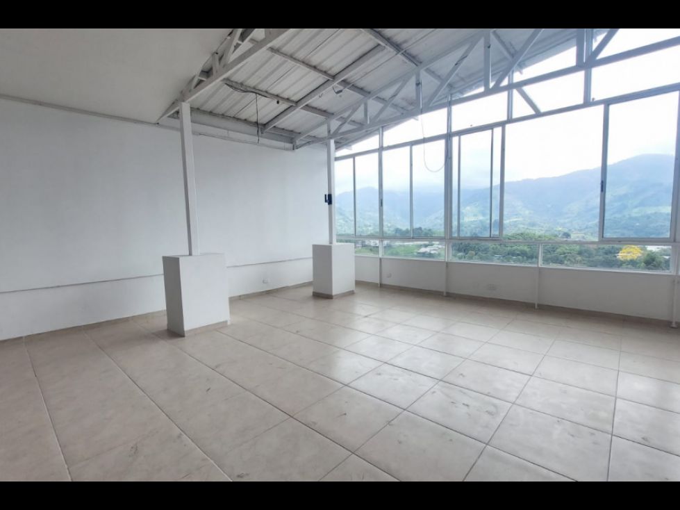 Local en arriendo Quindío Armenia Armenia 137 m2 Habitaciones 0 Baños 4 Garajes 6 Precio $3400000