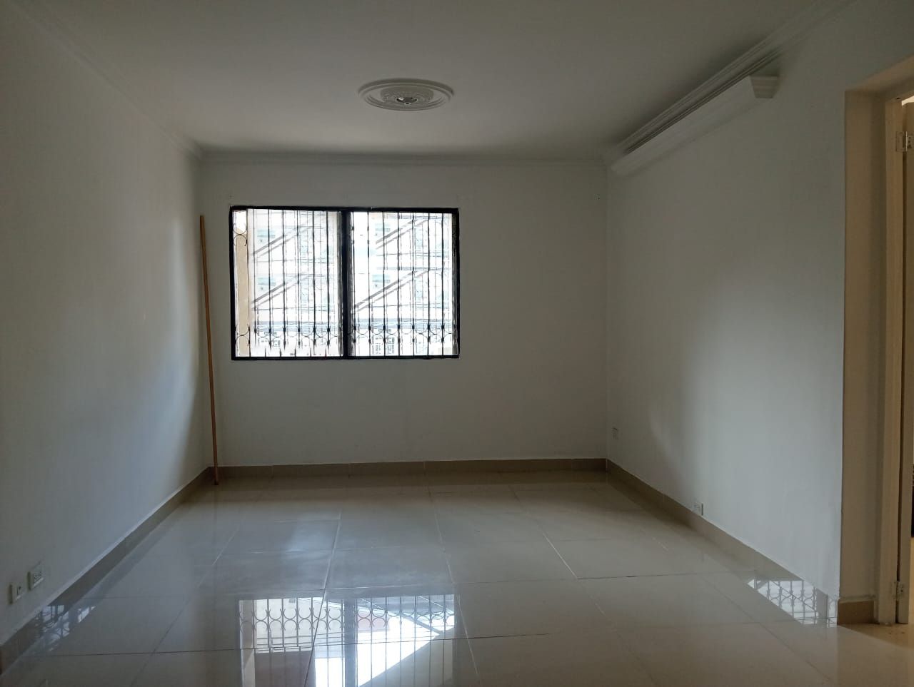 Apartamento en arriendo Antioquia Medellín La Castellana 160 m2 Habitaciones 6 Baños 4 Garajes 0 Precio $3450000