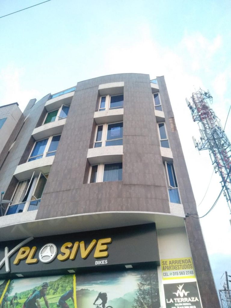 Apartaestudio en arriendo Valle Del Cauca Cali Cañaveralejo - Seguros Patria 45 m2 Habitaciones 1 Baños 1 Garajes 0 Precio $980000