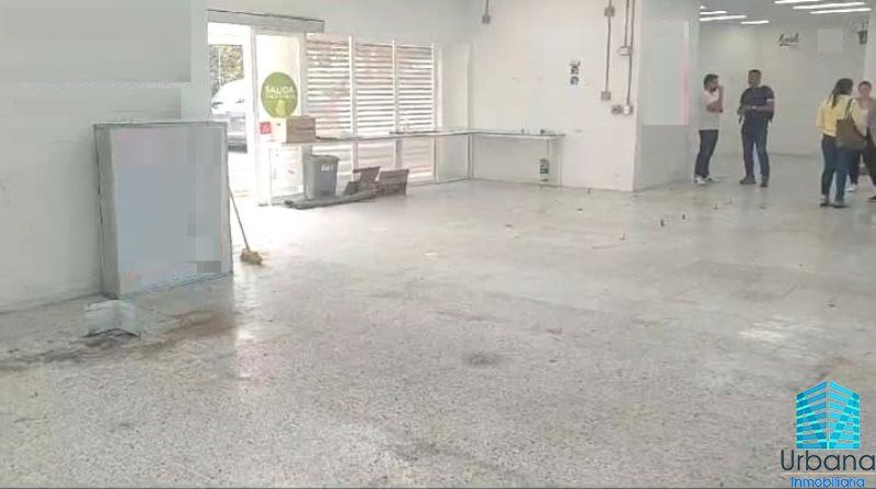 Local en arriendo Antioquia Sabaneta Entre Amigos 329 m2 Habitaciones 0 Baños 2 Garajes 0 Precio $15300000