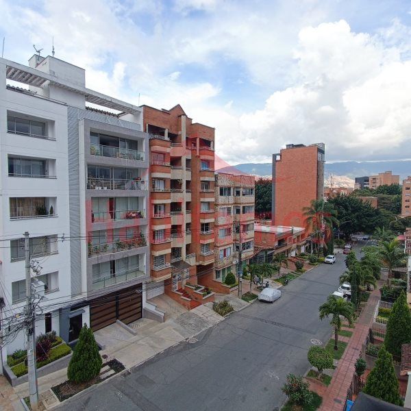 Apartamento en arriendo o venta Antioquia Medellín El Nogal- Los Almendros 165 m2 Habitaciones 3 Baños 3 Garajes 1 Precio venta $690000000 Precio arriendo $4140000