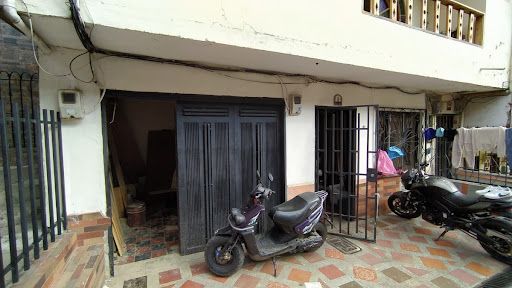 Casa en venta Antioquia Medellín Castilla 255 m2 Habitaciones 2 Baños 2 Garajes 0 Precio $700000000