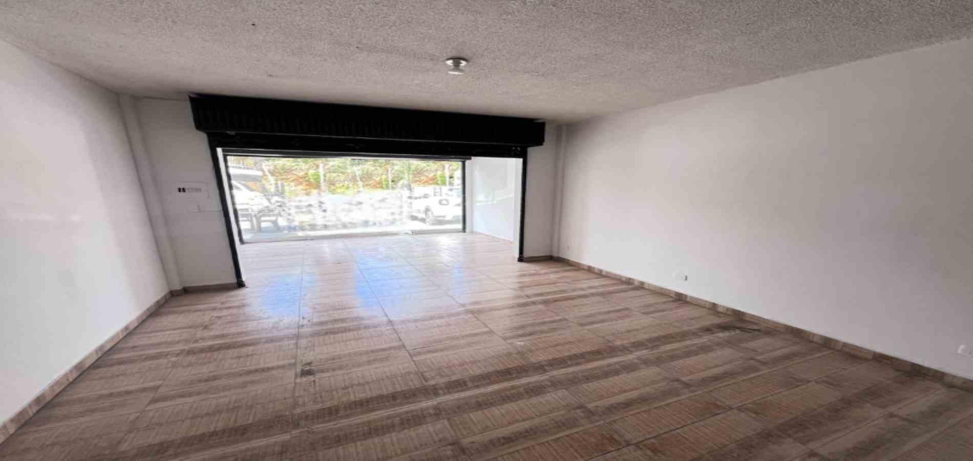 Local en venta Antioquia Rionegro El Porvenir 75 m2 Habitaciones 0 Baños 1 Garajes 1 Precio $515000000