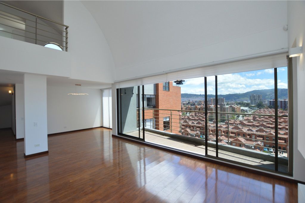 Apartamento en venta Cundinamarca Bogotá Gilmar 178 m2 Habitaciones 3 Baños 2 Garajes 2 Precio $1150000000