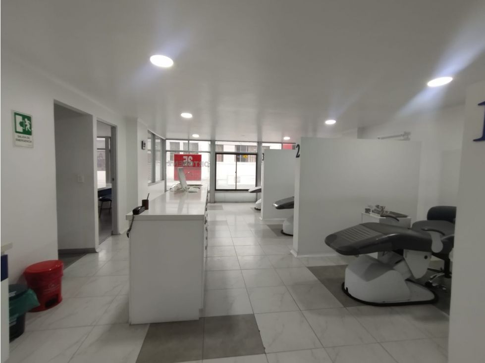 Local en arriendo Caldas Manizales El Centro 226 m2 Habitaciones 0 Baños 3 Garajes 2 Precio $8500000