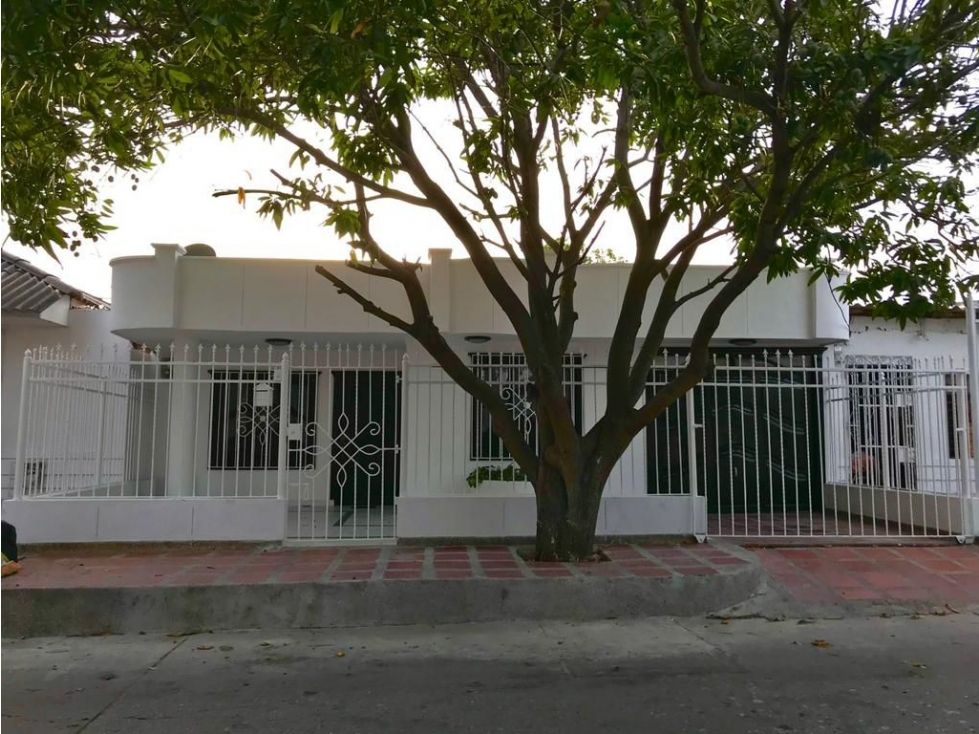 Casa en venta Atlántico Barranquilla San Isidro 250 m2 Habitaciones 3 Baños 2 Garajes 3 Precio $430000000