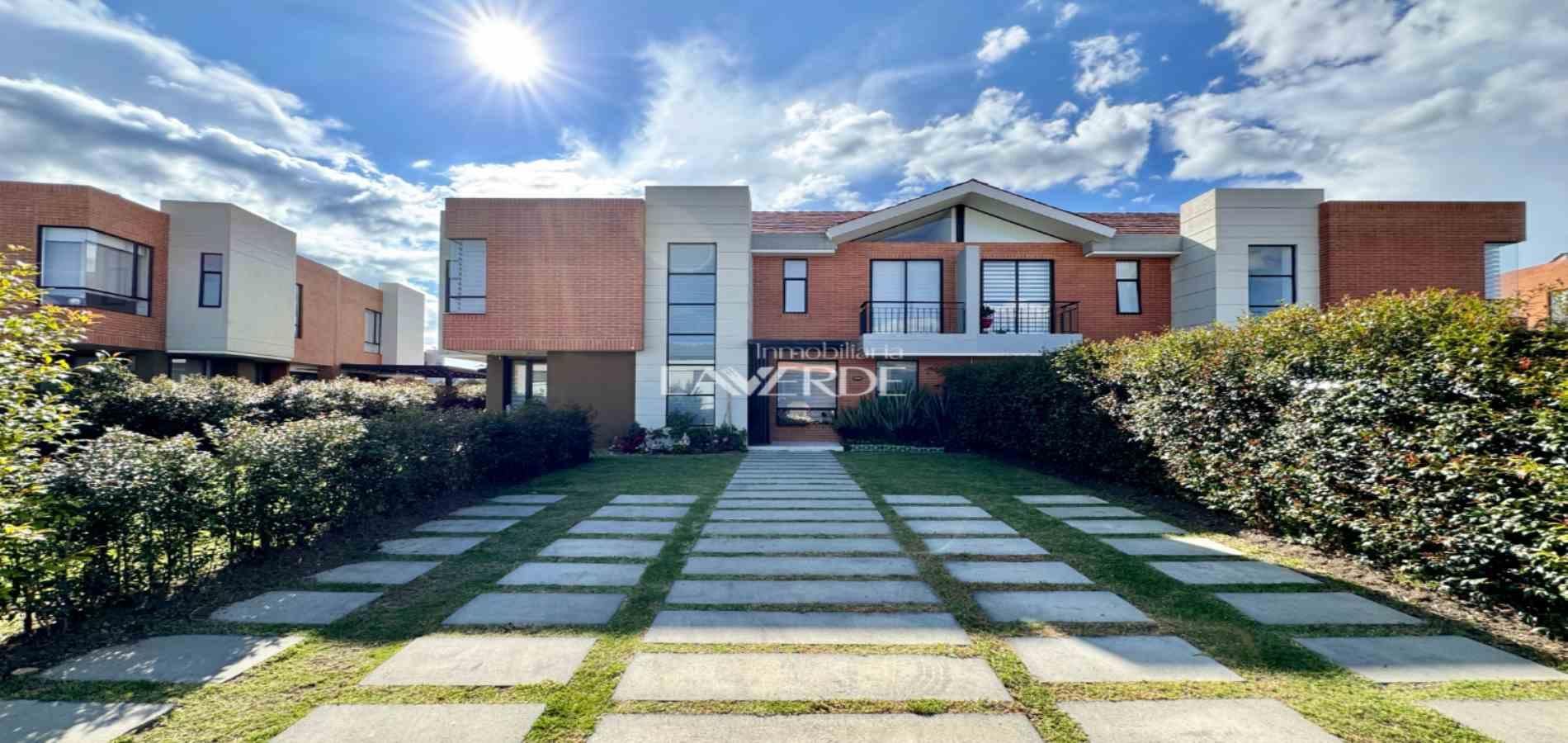 Casa en venta Cundinamarca Cajicá Cajica 115 m2 Habitaciones 3 Baños 4 Garajes 4 Precio $920000000