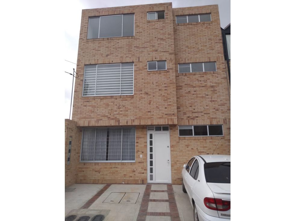 Edificio en venta Cundinamarca Chía Otros 250 m2 Habitaciones 6 Baños 6 Garajes 3 Precio $800000000