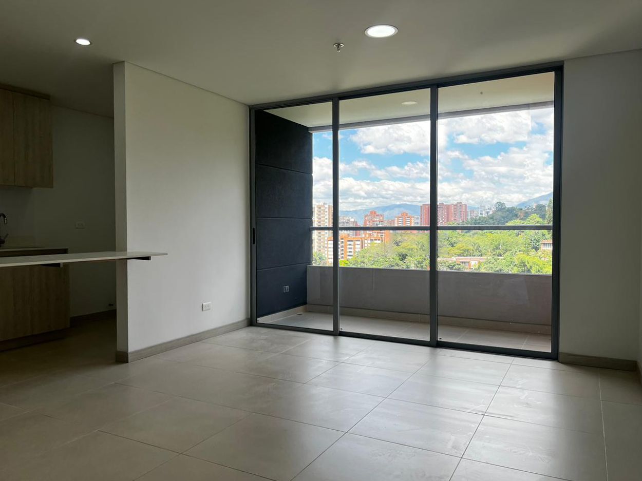 Apartamento en arriendo Antioquia Envigado Las Palmas 87 m2 Habitaciones 3 Baños 2 Garajes 2 Precio $4350000