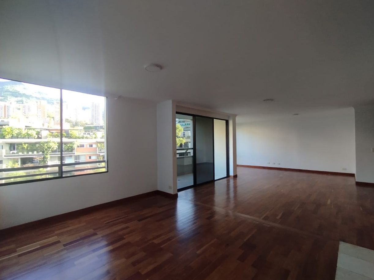 Apartamento en arriendo Antioquia Medellín La Florida 109 m2 Habitaciones 2 Baños 3 Garajes 2 Precio $3900000