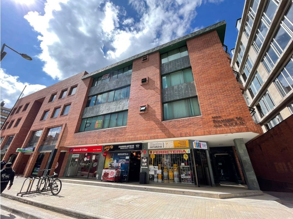 Oficina en arriendo o venta Cundinamarca Bogotá Chico 50 m2 Habitaciones 0 Baños 1 Garajes 1 Precio venta $350000000 Precio arriendo $3000000