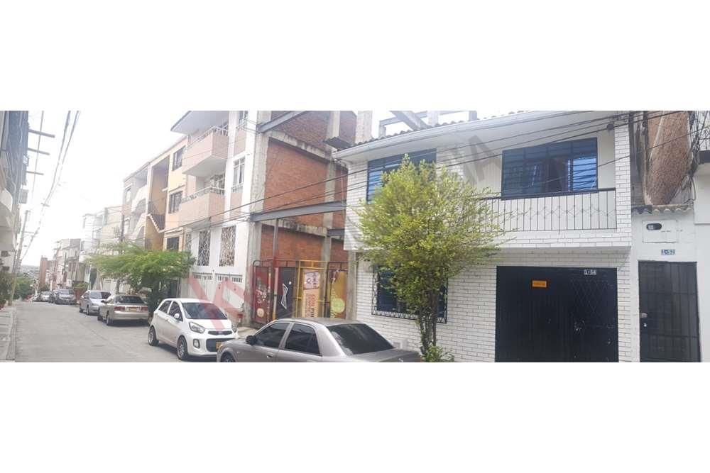 Lote en venta Valle Del Cauca Cali Miraflores 1500 m2 Habitaciones 0 Baños 1 Garajes 2 Precio $1100000000
