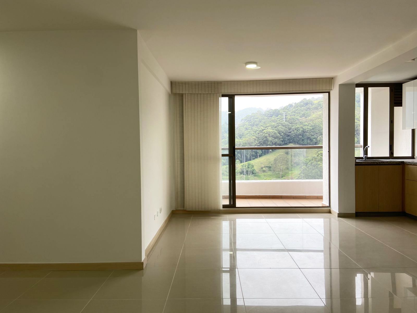 Apartamento en arriendo Antioquia Sabaneta Aldea Verde 75 m2 Habitaciones 3 Baños 2 Garajes 2 Precio $2750000