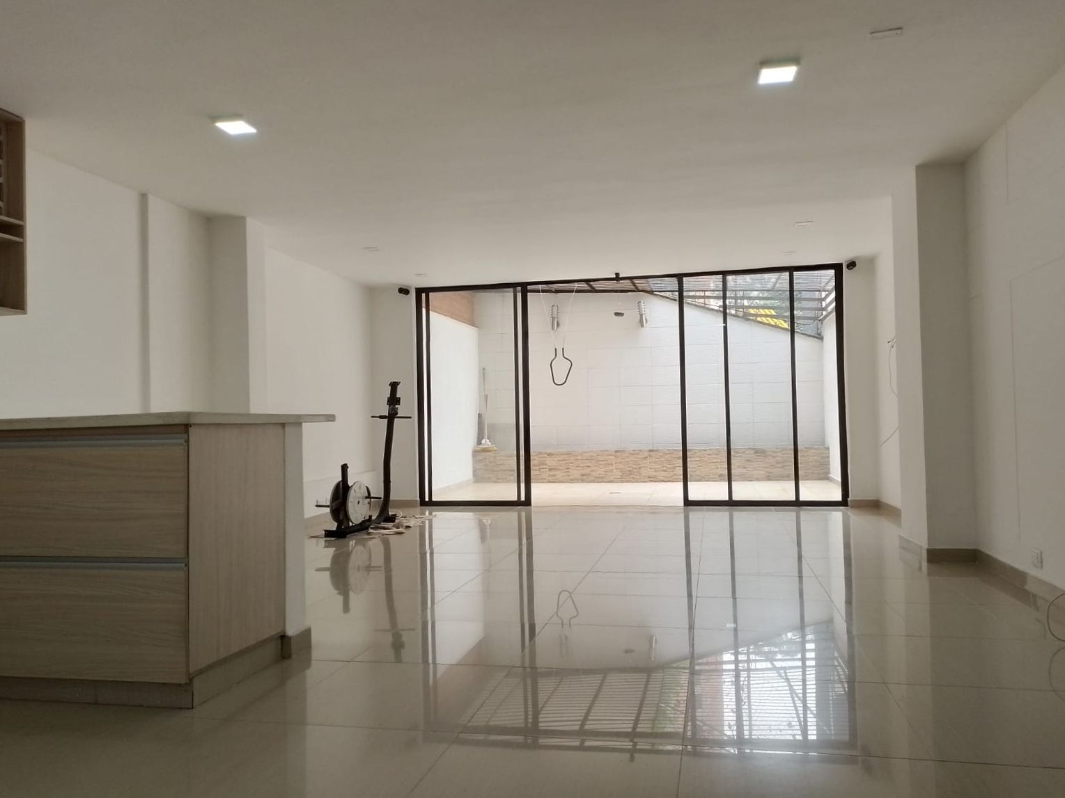 Casa en arriendo o venta Antioquia Medellín San Lucas 220 m2 Habitaciones 4 Baños 2 Garajes 1 Precio venta $1550000000 Precio arriendo $6700000